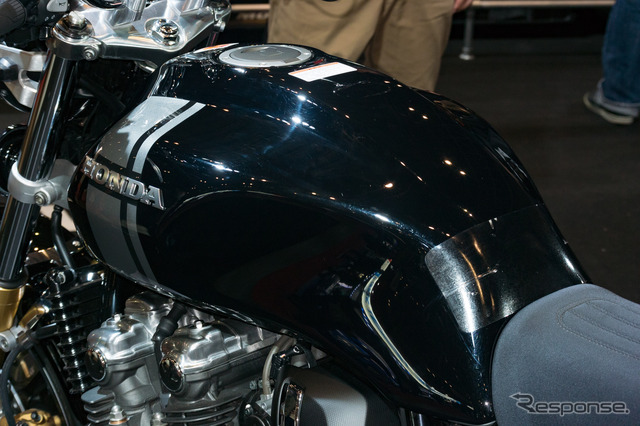 ホンダCB1100RS(東京オートサロン2017)