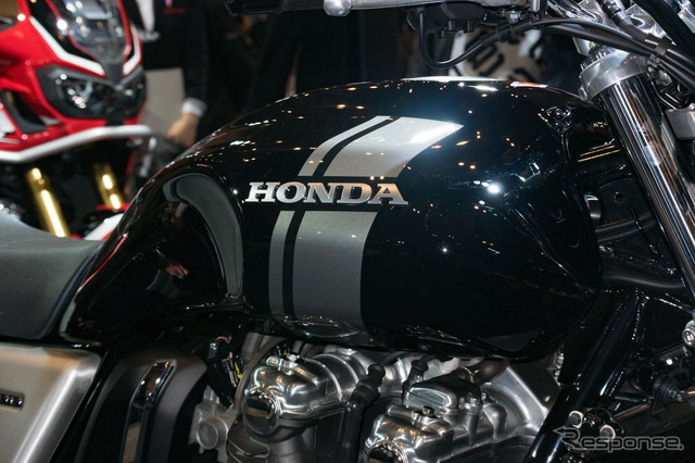 ホンダCB1100RS(東京オートサロン2017)