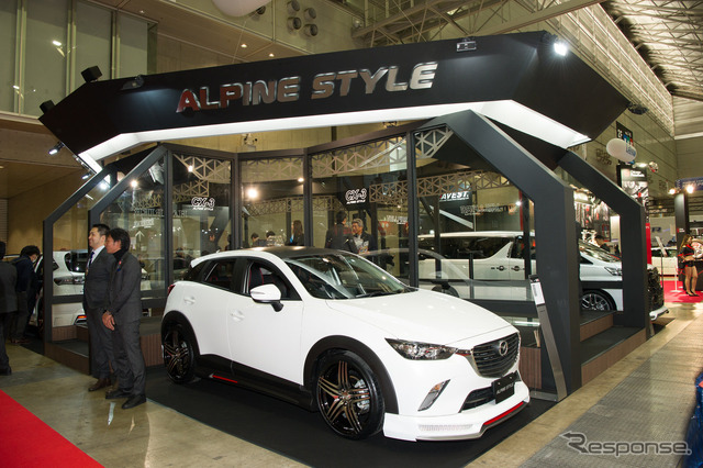 ALPINEブース(東京オートサロン17)