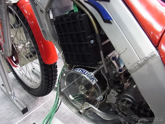 ミツバ EVコンバート用駆動モーターデモ車両(オートモーティブワールド2017)