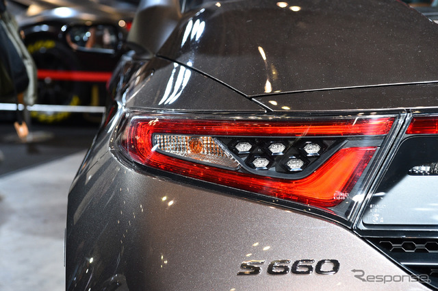 ホンダ S660 ブルーノレザーエディション(東京オートサロン2017)