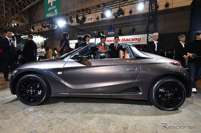 ホンダ S660 ブルーノレザーエディション(東京オートサロン2017)