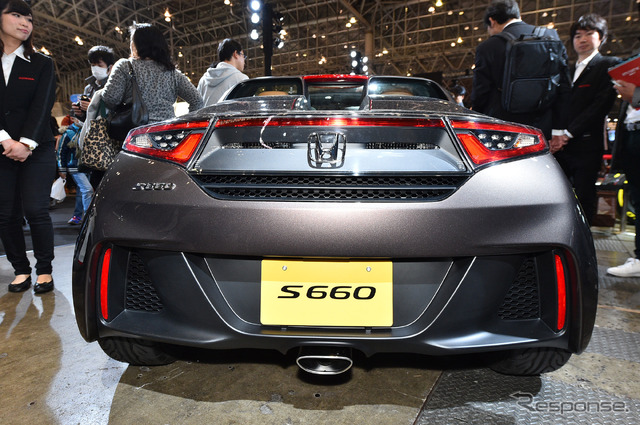 ホンダ S660 ブルーノレザーエディション(東京オートサロン2017)