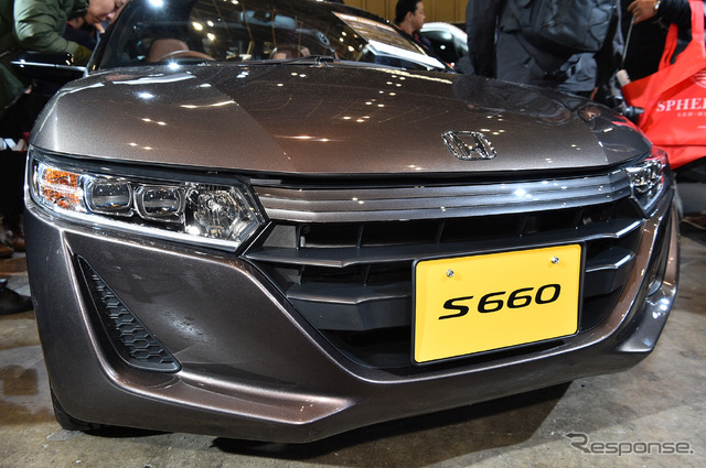 ホンダ S660 ブルーノレザーエディション(東京オートサロン2017)