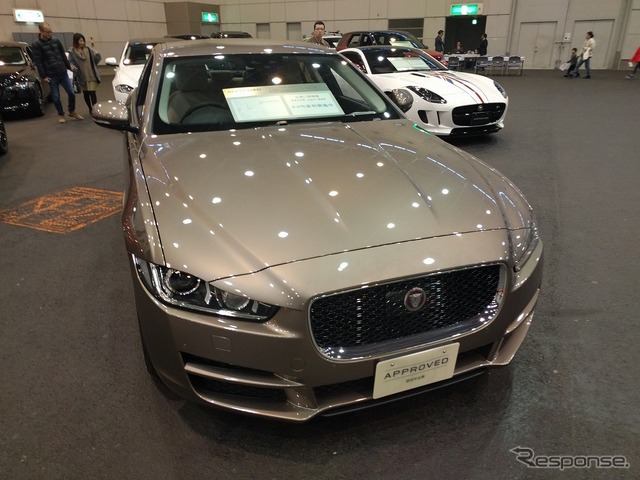ドイツ車からのお乗り換えも多いです(プレミアムワールド・中古車フェア ジャガーランドローバー静岡)