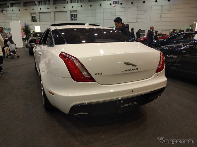 ドイツ車からのお乗り換えも多いです(プレミアムワールド・中古車フェア ジャガーランドローバー静岡)