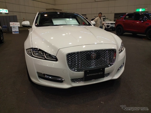 ドイツ車からのお乗り換えも多いです(プレミアムワールド・中古車フェア ジャガーランドローバー静岡)