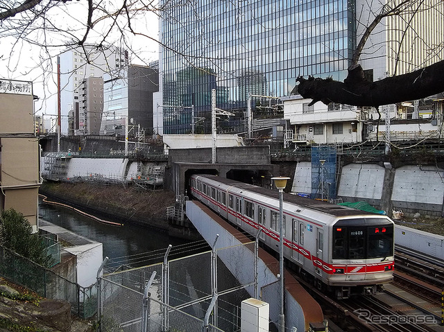 御茶ノ水駅(2017年1月23日撮影)