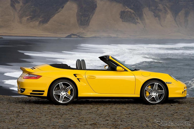 ポルシェAG、新型 911ターボ カブリオレを発表