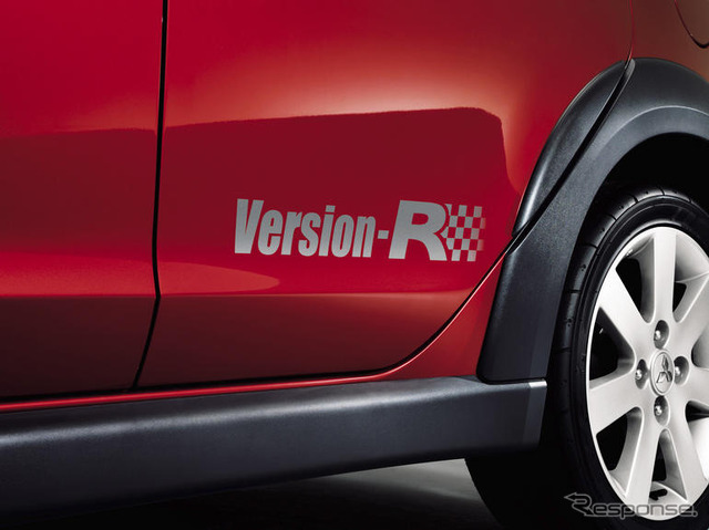 三菱 コルト RALLIART Version-R に レカロ エディション