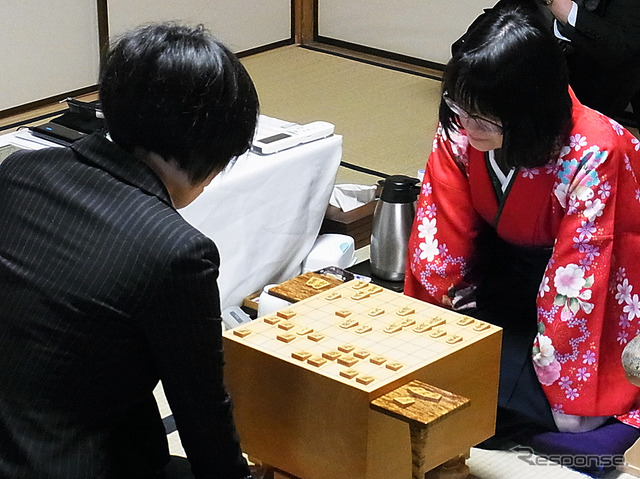 第43期女流名人戦第1局、里見女流名人対上田女流三段(2017年1月15日)