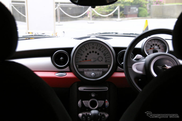 【写真蔵】ニューMINI ONE 登場