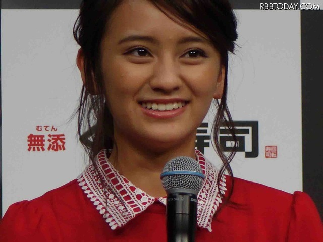 岡田結実、友達とふたりでトイレの個室で......の仰天告白にスタジオ騒然!