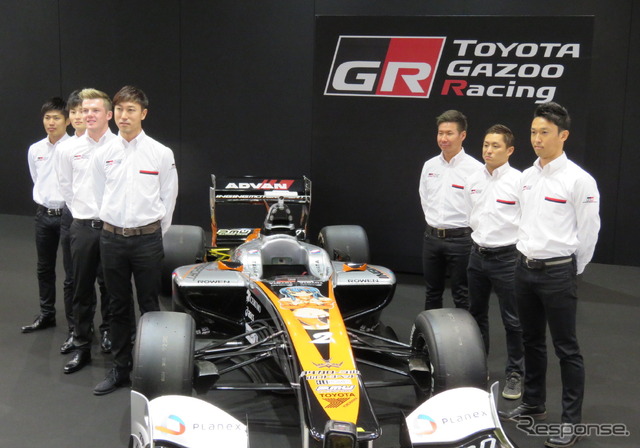 SF参戦のトヨタ勢は6チーム11台(欠席者あり)。可夢偉のチームのみ1カーエントリーとなる。