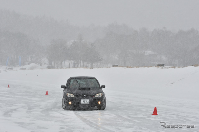 SUBARU on ICE ドライビング・エクスペリエンス