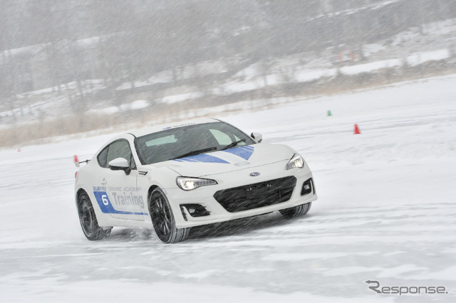 スバルドライビングアカデミーのBRZ