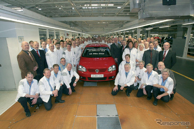 VW ゴルフ 2500万台記念、フォトコミュニティ　5月14日から