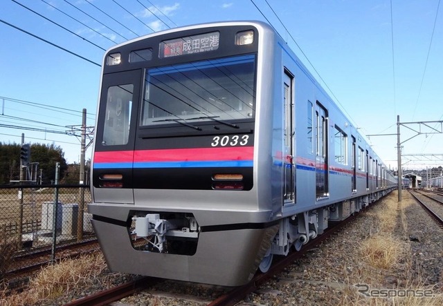 3000形の第3033編成。2月7日から営業運用に入った。