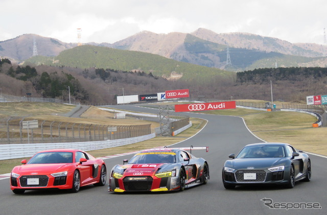 昨季開幕前、富士スピードウェイでの新型R8“一斉お披露目”。