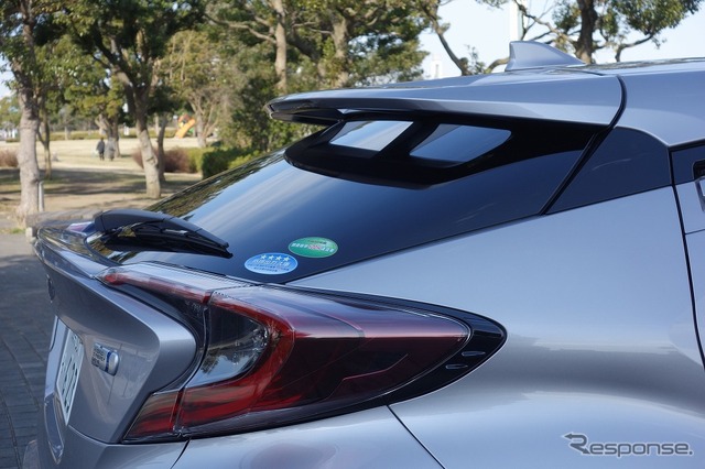 トヨタ C-HR G(ハイブリッド)