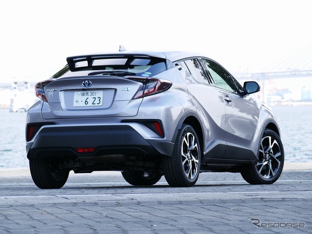 トヨタ C-HR G(ハイブリッド)