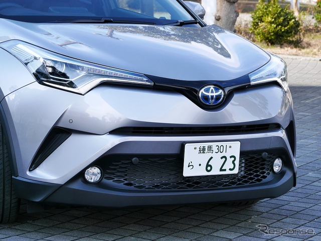 トヨタ C-HR G（ハイブリッド）