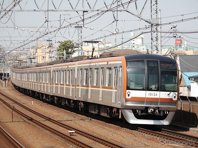 東京メトロは3月のダイヤ改正で副都心線と南北線の増発を行う。写真は副都心線の東京メトロ10000系（撮影場所は直通先の東急東横線）。