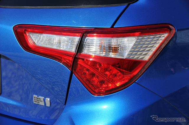 トヨタ ヴィッツ ハイブリッド(HYBRID U Sporty パッケージ)