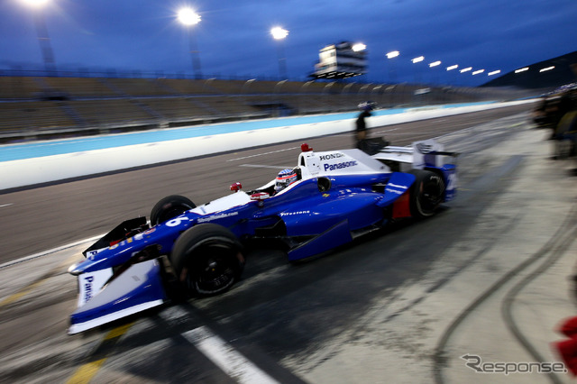 チーム移籍、今年はカーナンバー26で戦う佐藤琢磨。