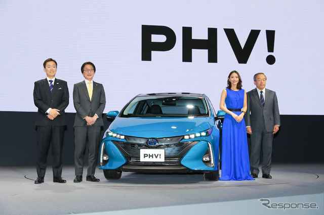 トヨタ・プリウスPHV新型発表会