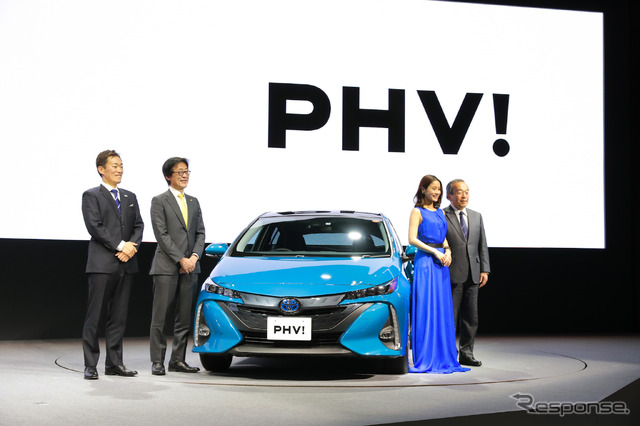 トヨタ・プリウスPHV新型発表会