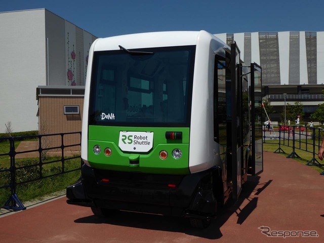 SeNAのロボットシャトル(千葉市での実験)
