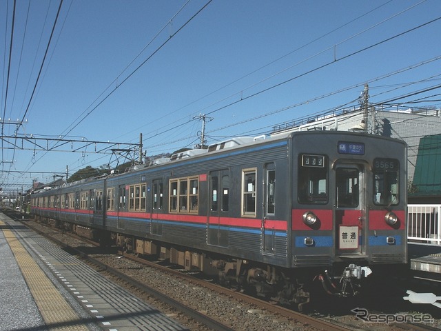 3500形の未更新車（2004年12月撮影）。最後の4両が2月26日限りで引退する。
