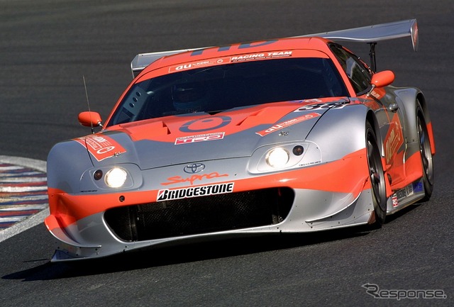 トヨタ au セルモ スープラ (2001年)【ドライバー:竹内浩典/立川祐路】全日本GT選手権シリーズチャンピオン