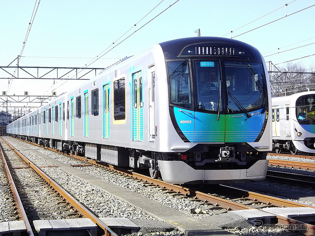 有料座席指定列車「S-TRAIN」を担う西武40000系