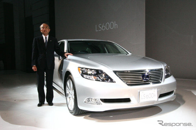 【新聞ウォッチ】レクサス LS600h、3年後の下取りは900万円
