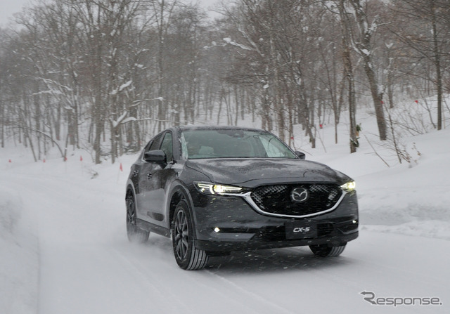 マツダ車が雪道にも強い理由とは…新型 CX-5 で体感