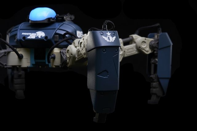 【レポート】現実世界で戦うARロボット「メカモン」登場 ― カスタマイズや対戦も可能で、大会もサポート予定