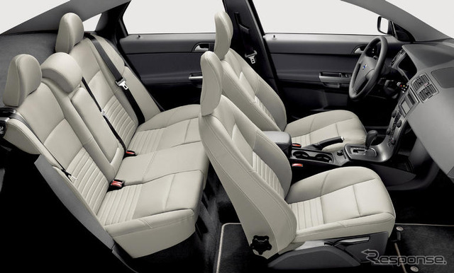 ボルボ、S40/V50に特別限定車 T-Tec Edition 発売