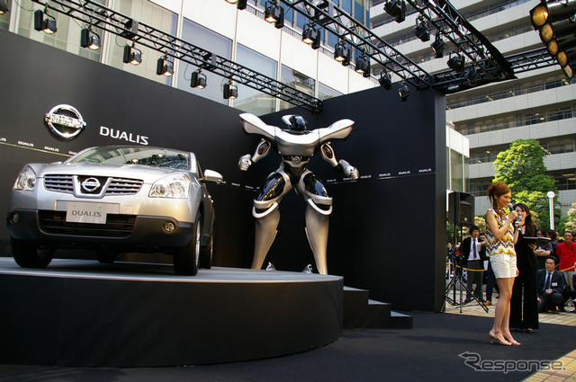 【日産 デュアリス 発表】写真蔵…押切もえ「挑戦し続ける人が好き」