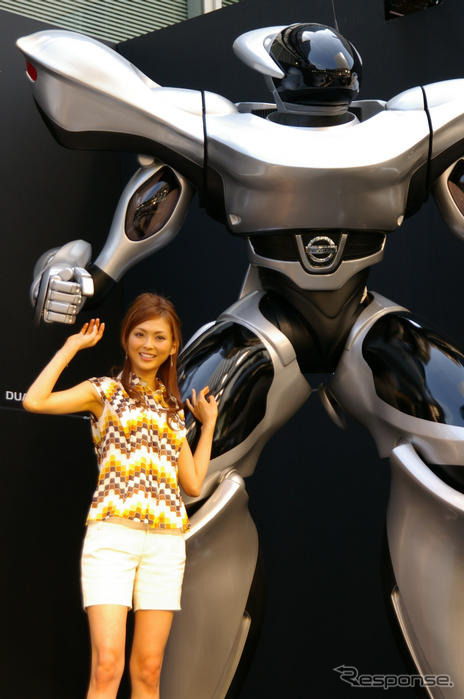 【日産 デュアリス 発表】写真蔵…押切もえ「挑戦し続ける人が好き」