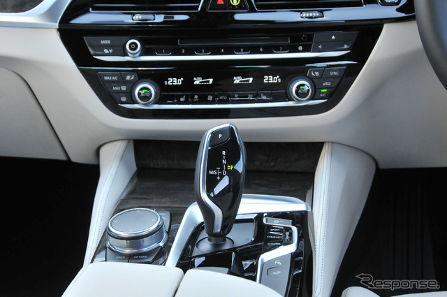BMW 5シリーズ(540i Mスポーツ)