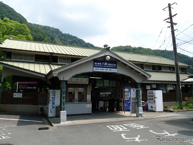 叡山電鉄は観光客の利用が多い駅にフリーWi-Fiを導入する。写真はフリーWi-Fiが導入される八瀬比叡山口駅。