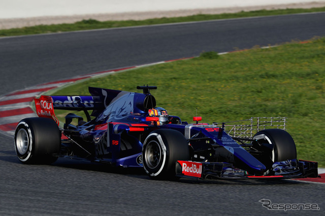 トロ・ロッソSTR12