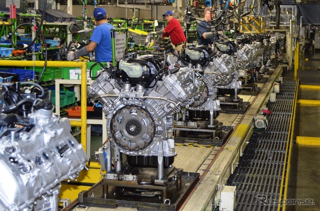 アラバマ工場で生産されるV6エンジン