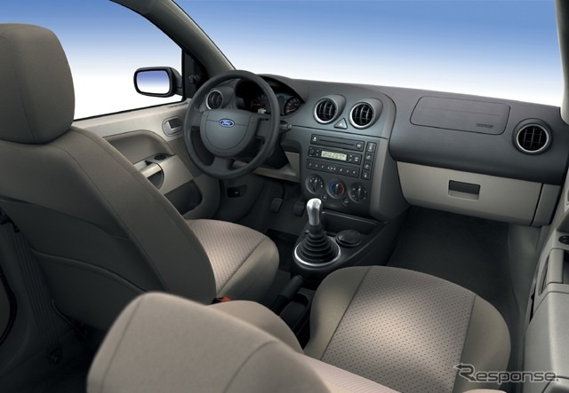 【フランクフルトショー2001出品車】新型『フィエスタ』---フォードのダメ押し