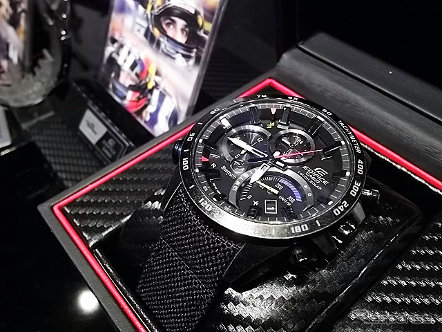 カシオ エディフィス「Scuderia Toro Rosso Limited Edition」型番EQB-501TRC-1AJR (3月1・2日、春夏モデル発表会)