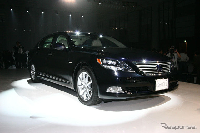 【レクサス LS600h 発表】RWDを基本としたAWD