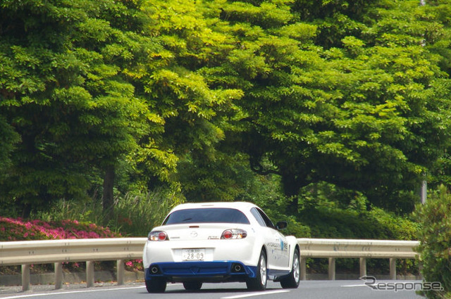 マツダ RX-8 ハイドロジェンに同乗試乗…エコロードフェスタ07