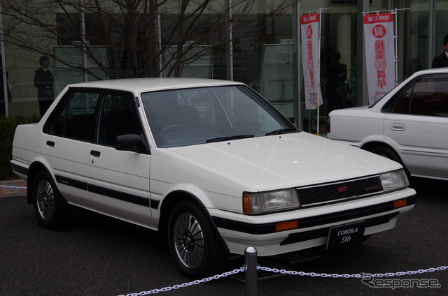 1983年発売の5代目カローラ